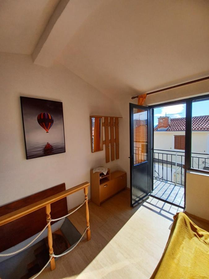 Apartment Mondo Baška Buitenkant foto
